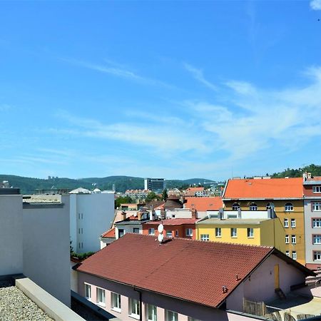 New Apartment With Garage Parking Brno Eksteriør bilde